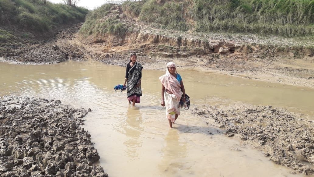 If there is no road soon, they will demonstrate