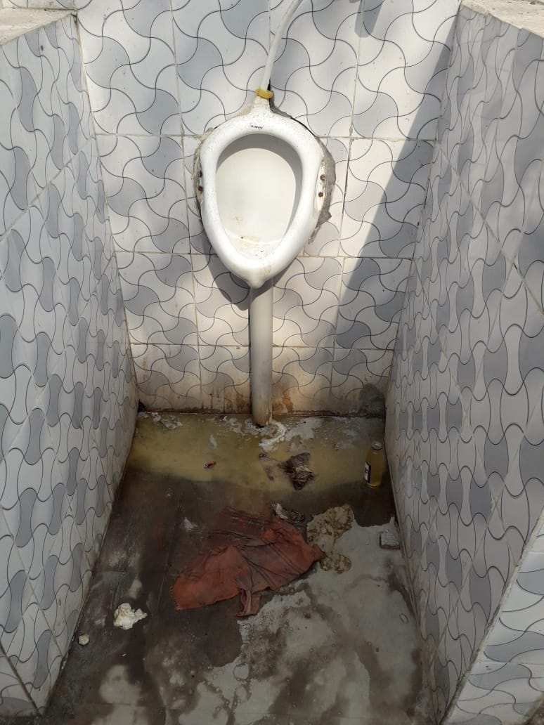 No provision of toilets in markets, women are particularly troubled