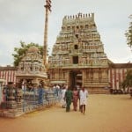 नौ ग्रहों हर देवी देवता के अधीन भी माने गए हैं