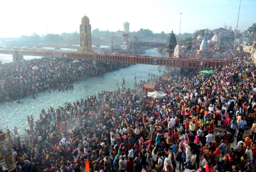 Magh Purnima Snan 2021 in Haridwar Maha Kumbh Mela: Two Subh Muhurath For Ganga Snan and Dana