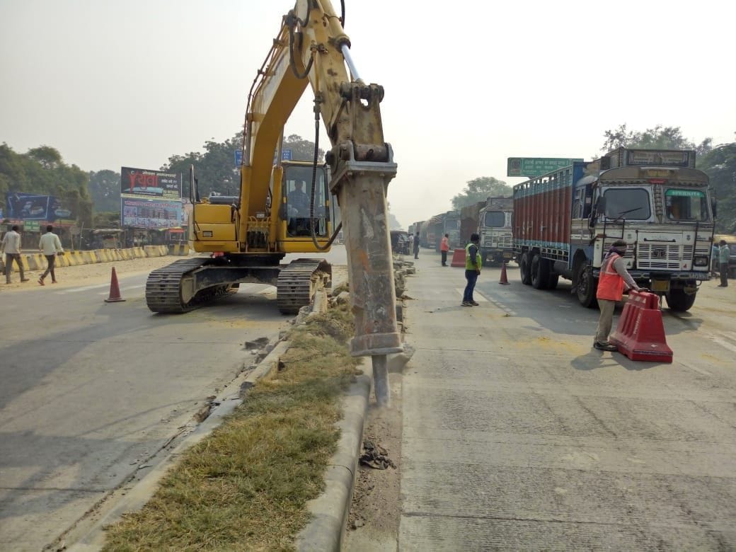 A hundred meter long flyover will be made in Saini