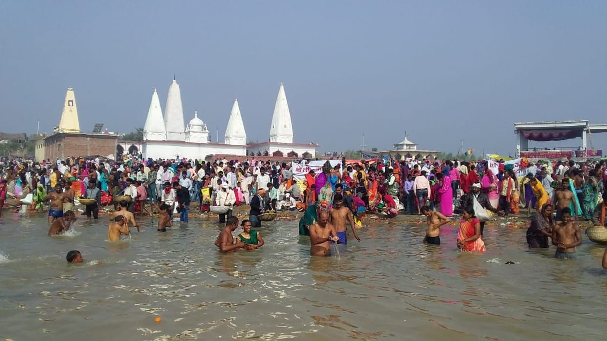 Devotees take a dip on Kartik Purnima