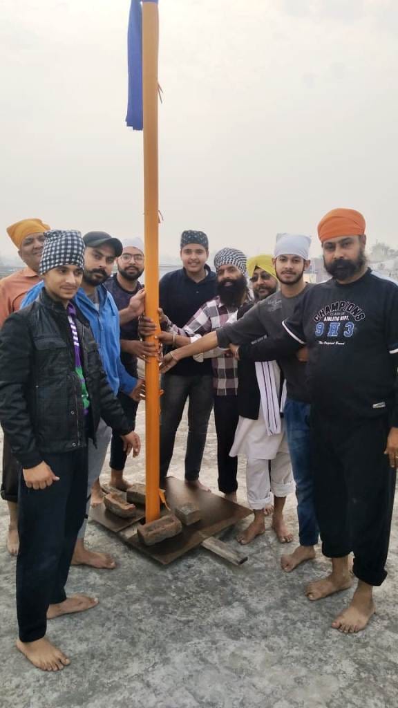 Nirsh Sahib's costume changed in Gurudwara Gangoh and Dainnaur