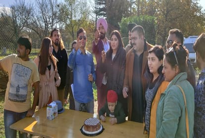 TV show Chhoti Sardarni team celebrated Guru Nanak Jayanti 2019 in serbia