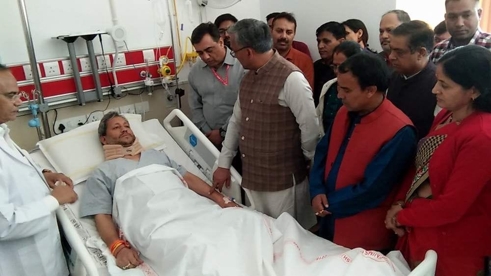 CM reached AIIMS to know the condition of Garhwal MP
