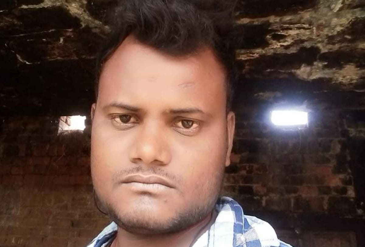 Two died in Maharajganj road accident for not wearing helmet while driving