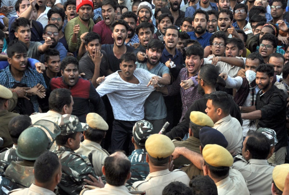 JNU vice chancellor M jagdish kumar is favorite boy of controversies jnu sedition row was beginning