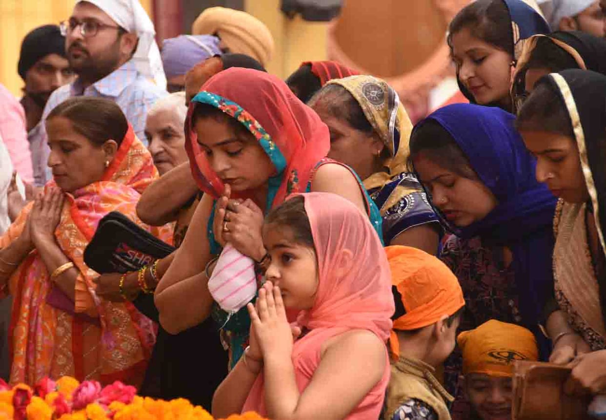 guru nanak prakash parv celebration in kanpur