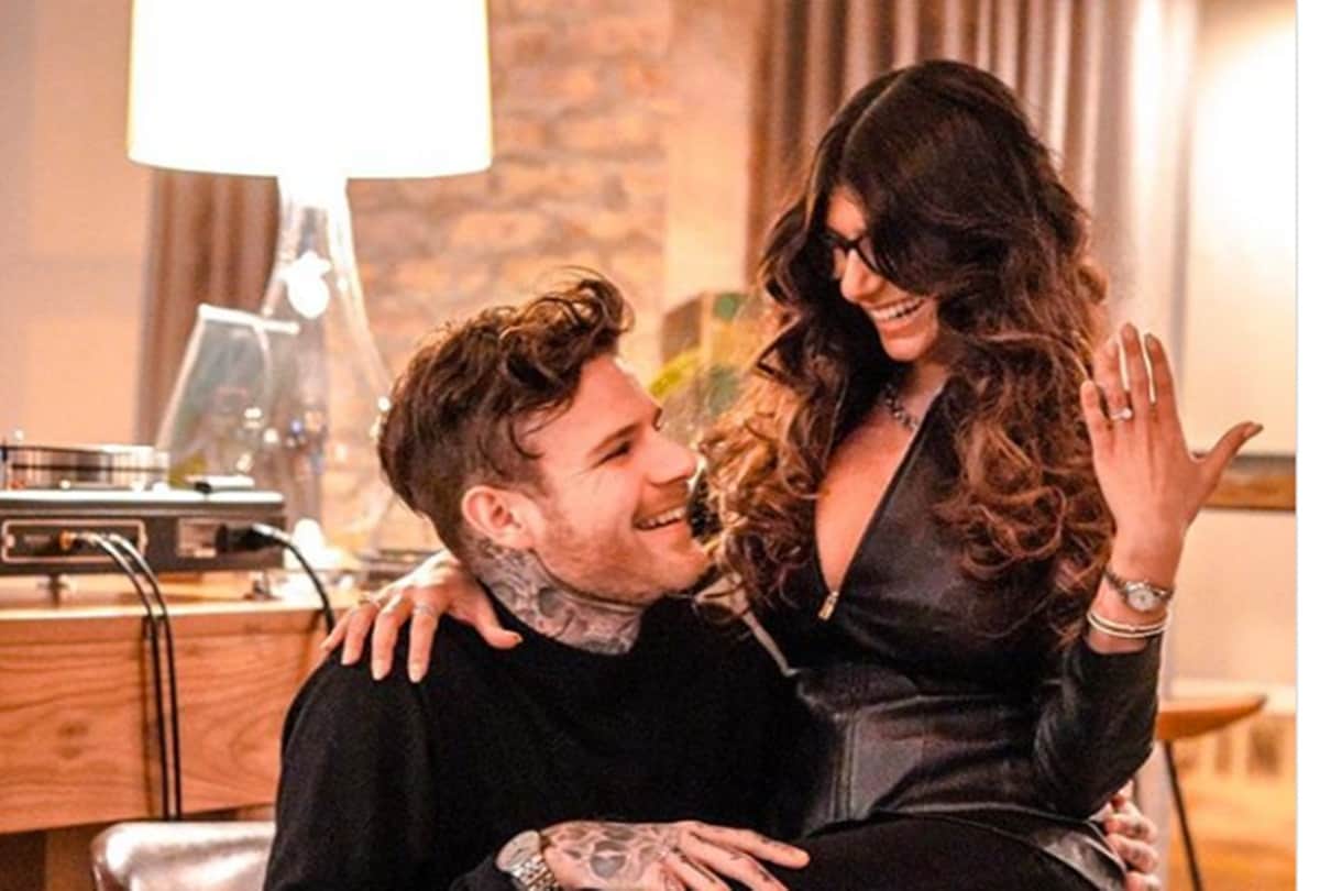 Adult Star Mia Khalifa Got Married With Boyfriend Robert Sandberg During Lockdown Video Goes Viral