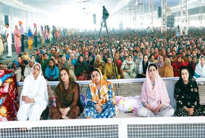 Honeypreet reached the program of dera sacha sauda in Sirsa