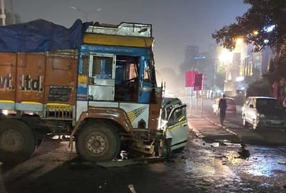 Uber cab collided with truck three dead in Okhla Industrial Area