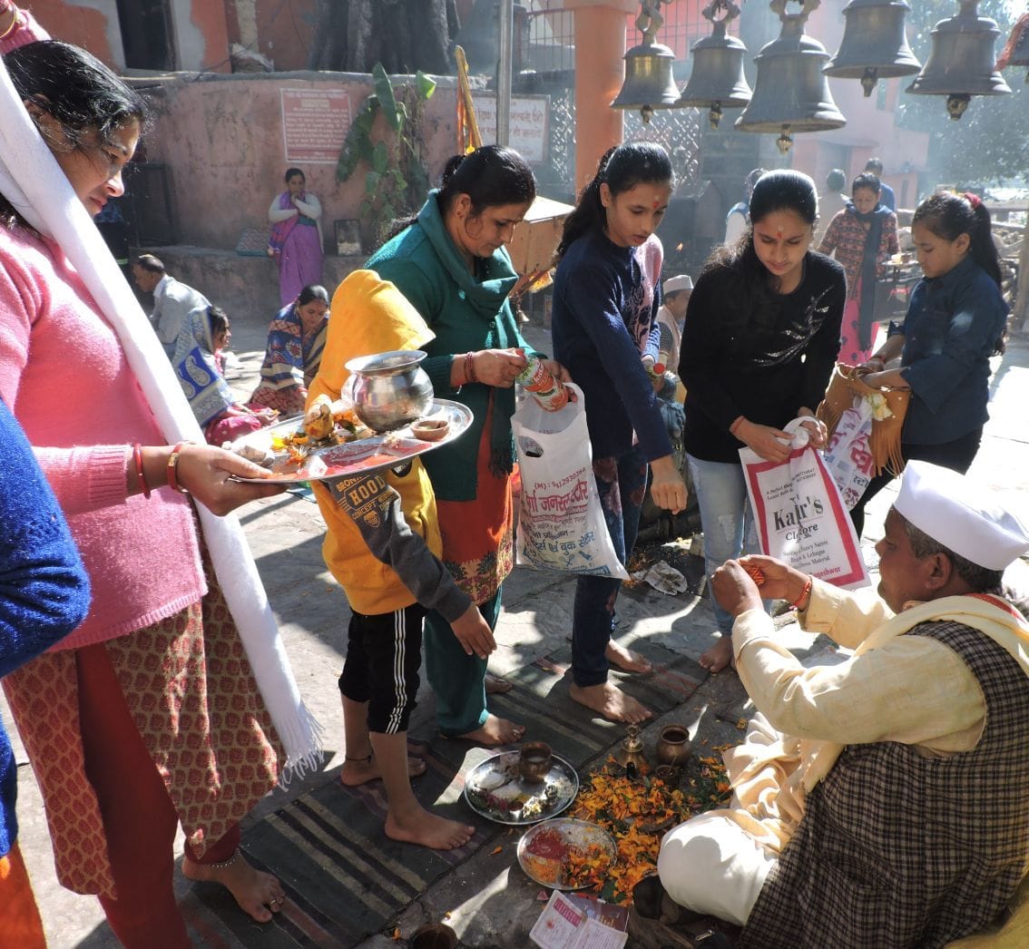 Prayers performed in temples on Kartik Purnima