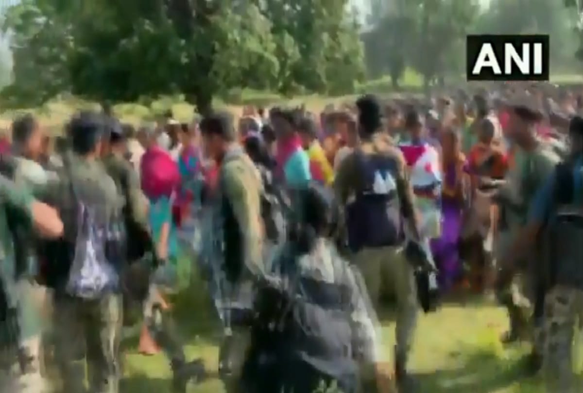 SP Abhishek Pallav Potali villagers agitate at the behest of Naxalites, will open four more camps