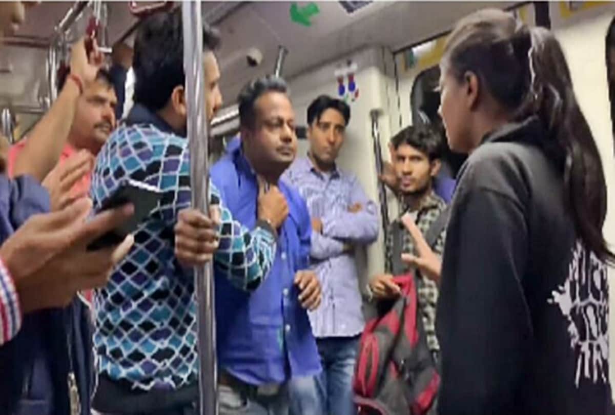 Deepak Kalal slapped by woman in Delhi metro