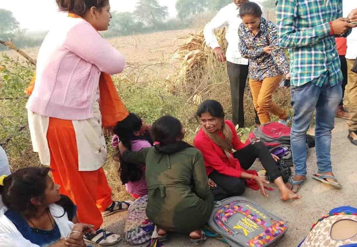 road accident in jalaun Twelve students injured