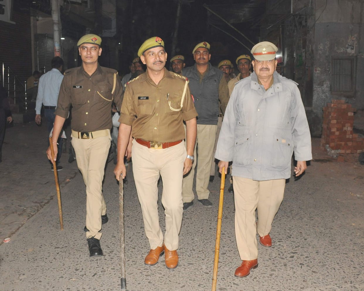 police in sambhal for ayodhya matter