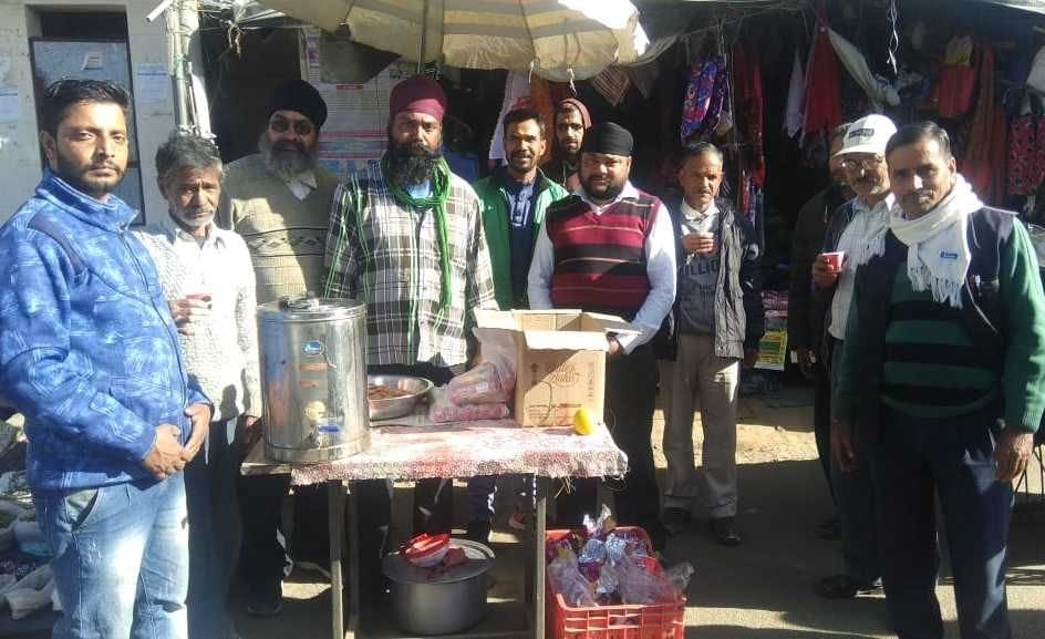 In Lohaghat, a large number of people pulled the anchor,