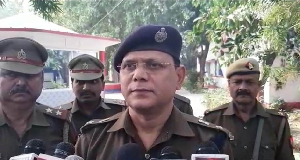 hazi kutubuddin wants to create panic : sp