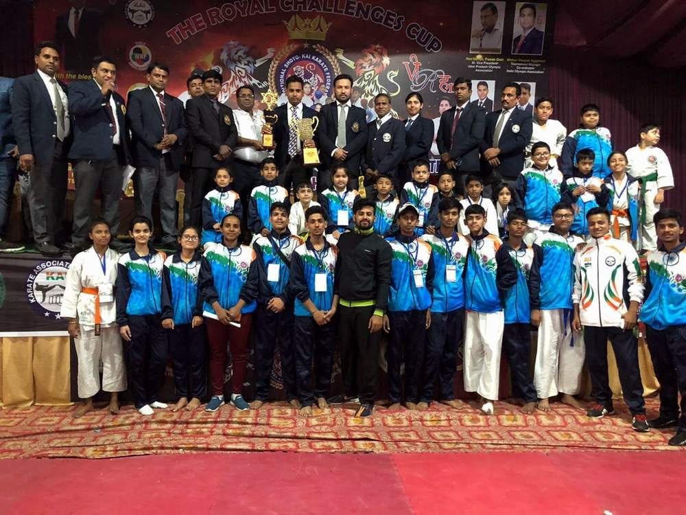 28 players out of 32 medals won