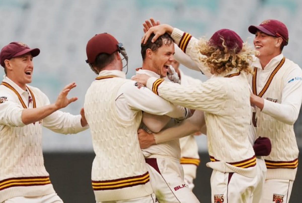 Mitchell Swepson takes a hat-trick for Queensland against Victoria in Sheffield Shield