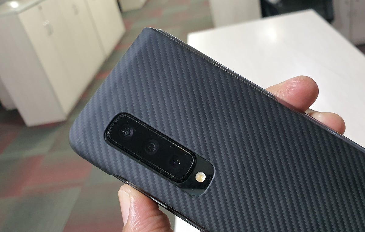 Samsung Galaxy Fold Camera Review