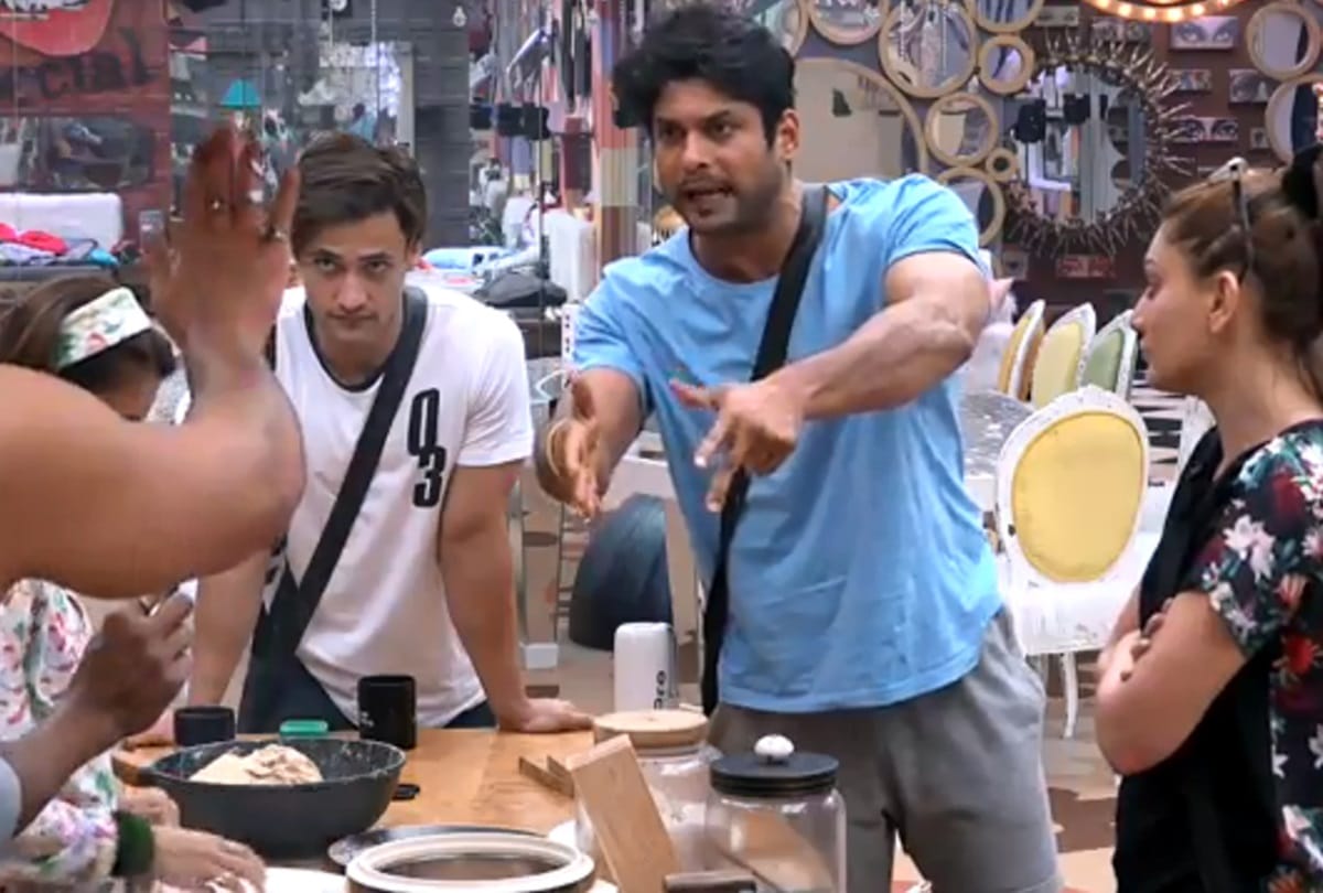 Bigg Boss 13 Devoleena Bhattacharjee Abuse Siddharth Shukla In Salman Khan Show