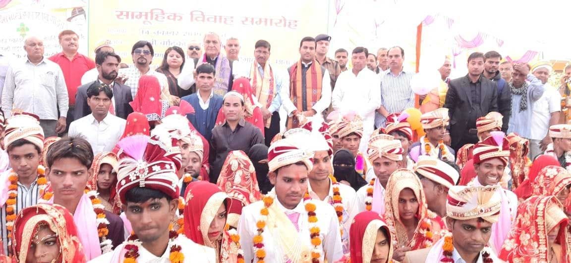 97 couple wedding in gruop marriage