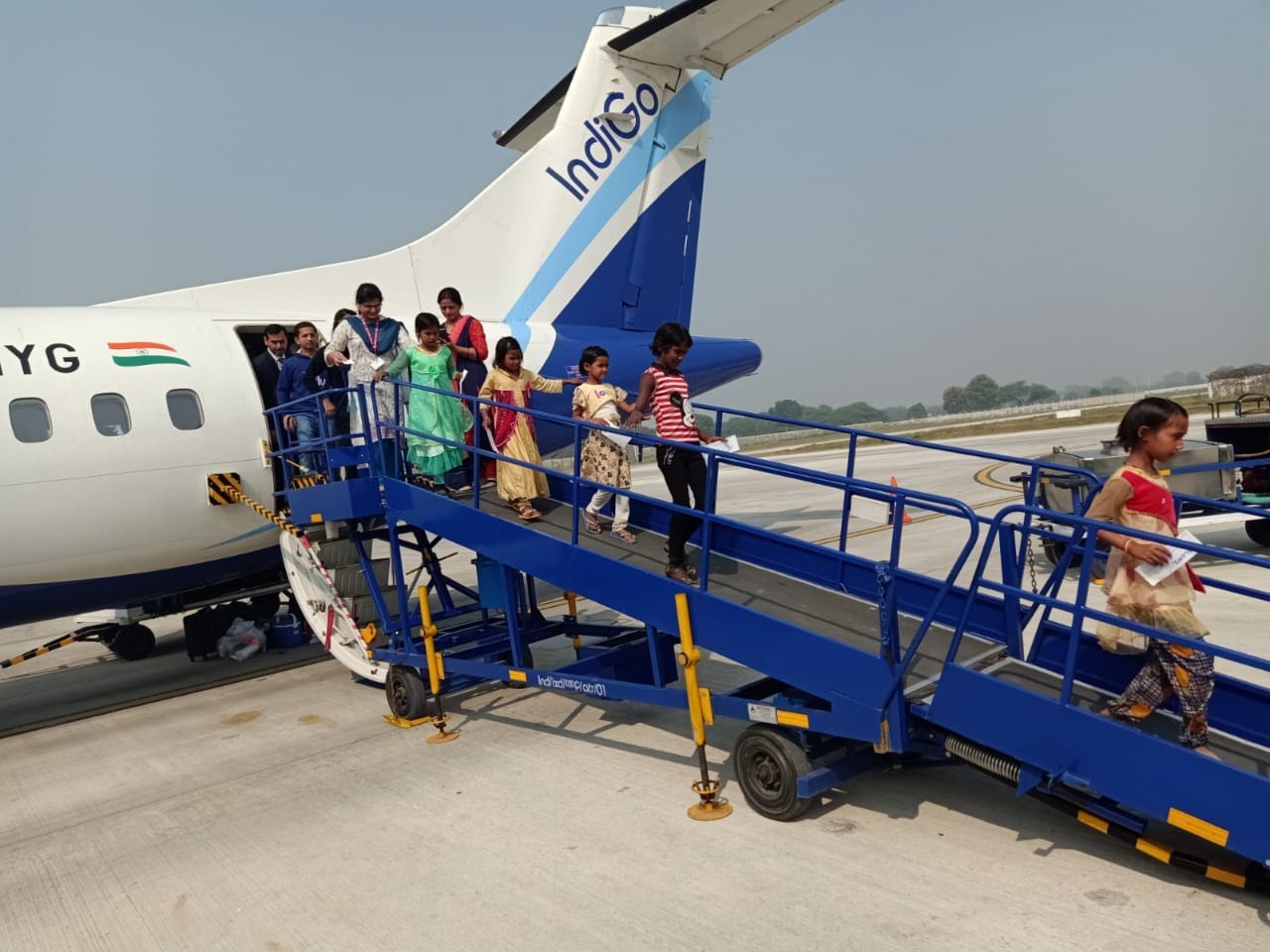 Prayagraj Airport Admin's unique initiative on Children's Day, boarding primary school children