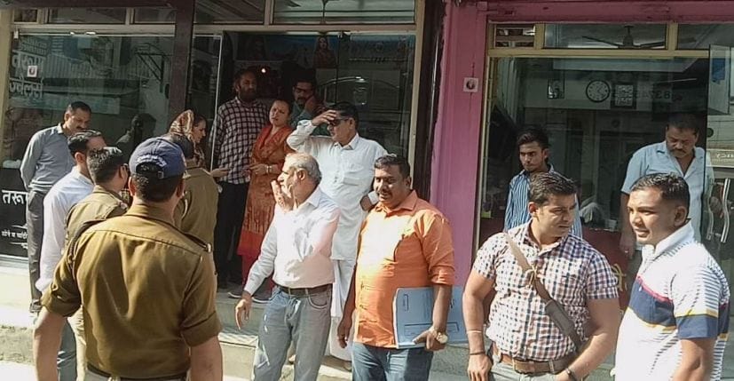 Mumbai Police raids bullion merchant, 15 pieces of jewelry recovered