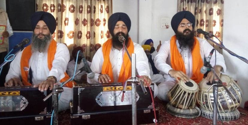 Gurunanak Dev's light festival celebrated with great pomp