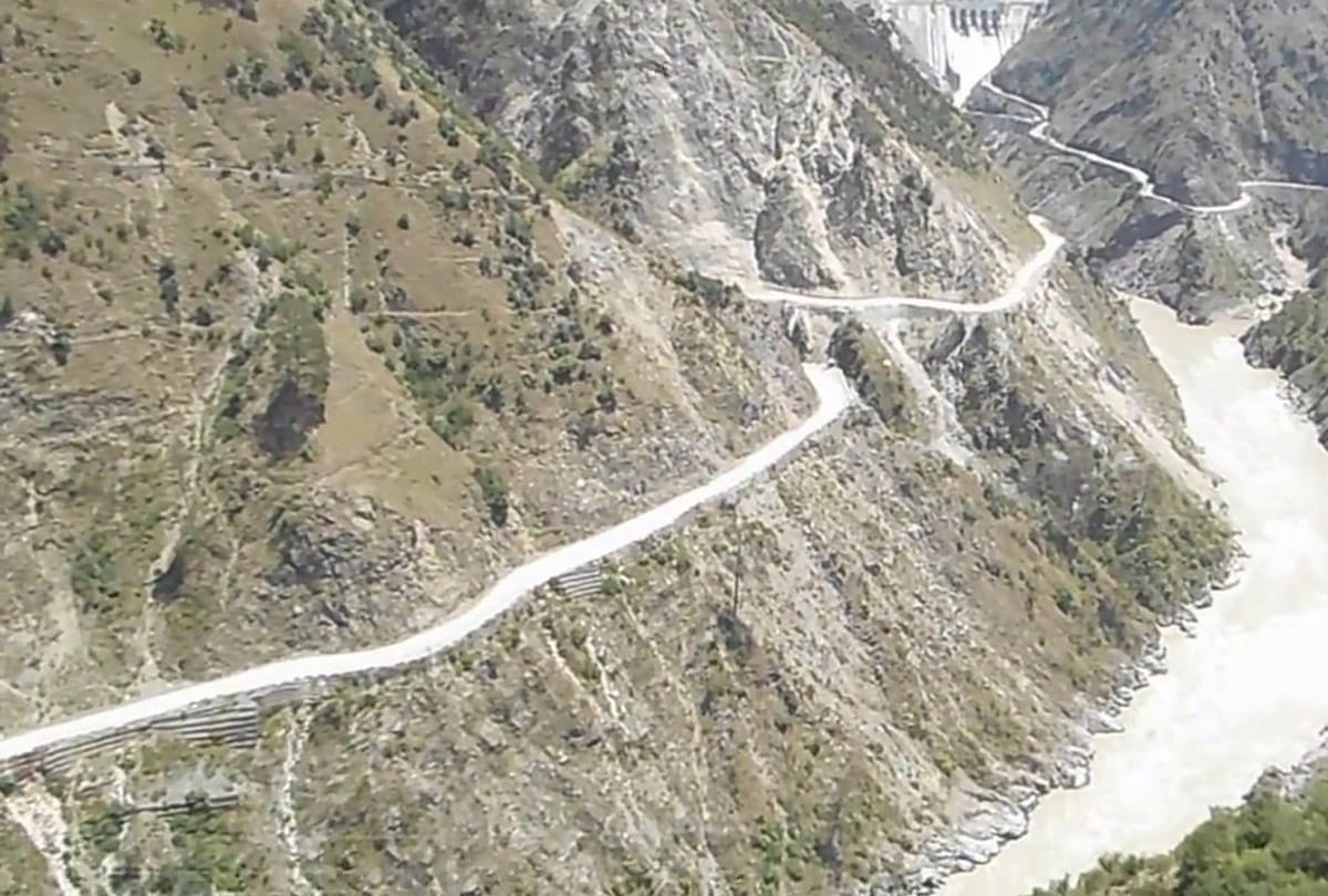 Jammu and Kashmir: Tempo falls in Chenab off highway in Ramban, 10 people missing, rescue operations continue