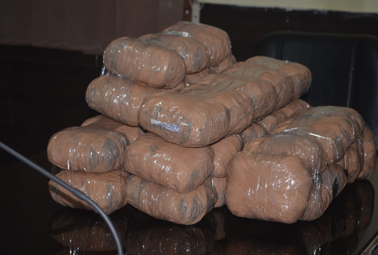 three arrested with 21 kg charas