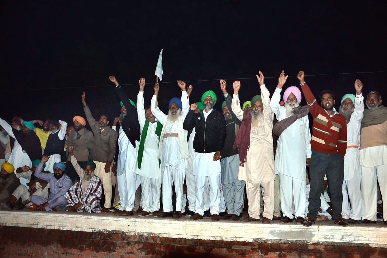 farmers protest on jaito railway satation