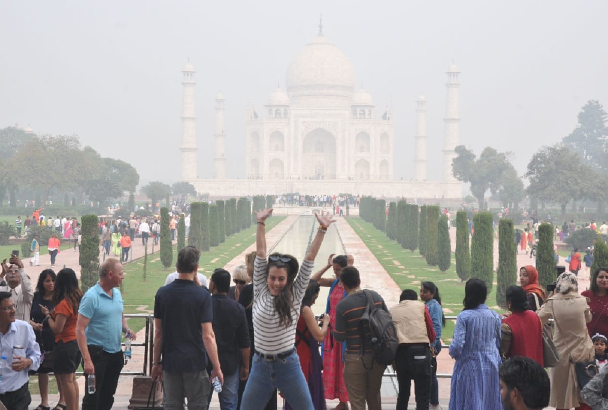 Pollution in Agra at record level situation worse AQI at 293