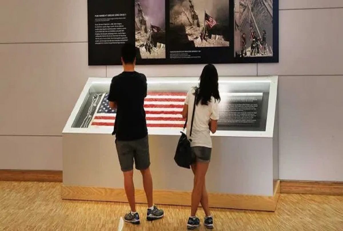 America organized an exhibition based on a ten-year campaign in search of Osama in New York