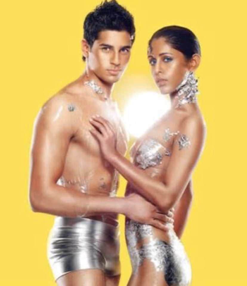 Riteish Deshmukh troll to Siddharth Malhotra on his Old Pic