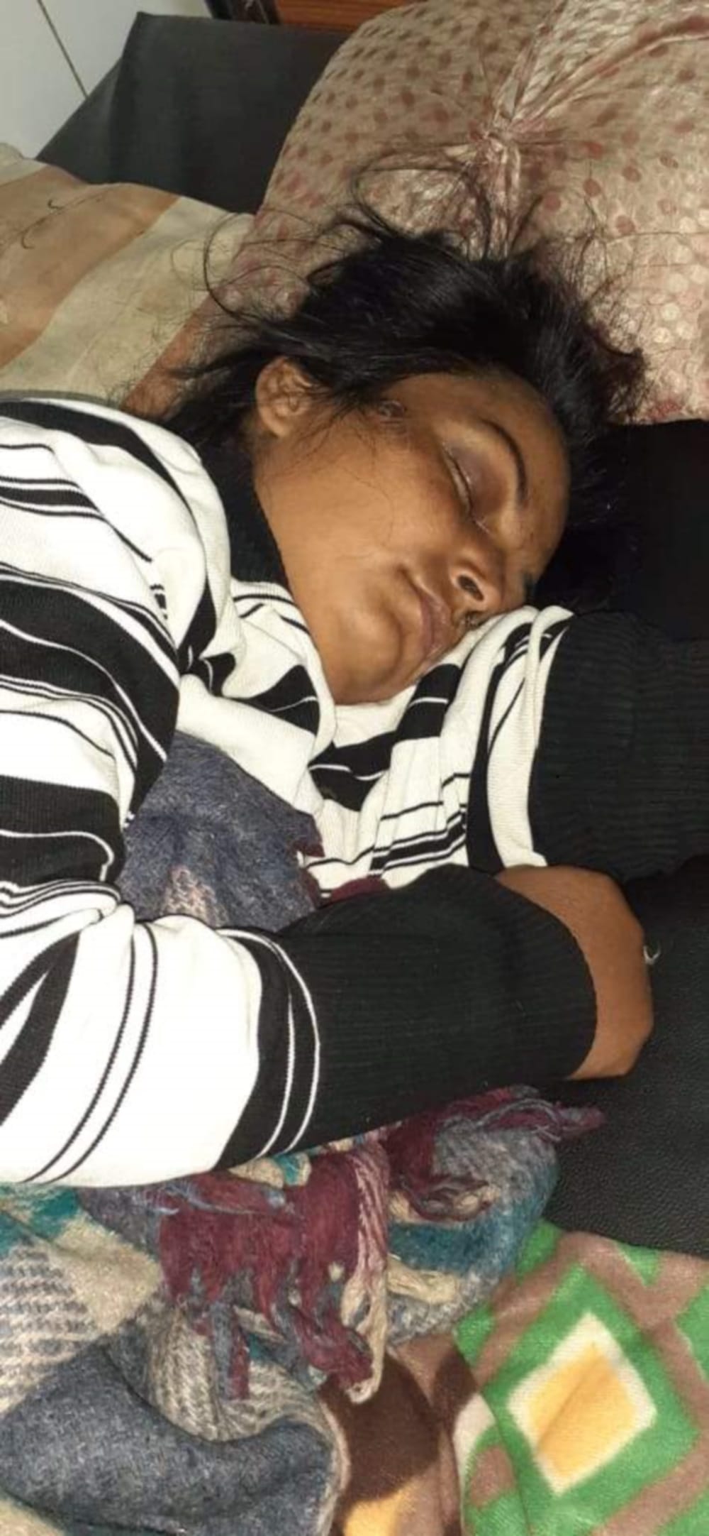 Son Left Sick Mother Alone In Doon Hospital Doctor Done Operation on their Risk