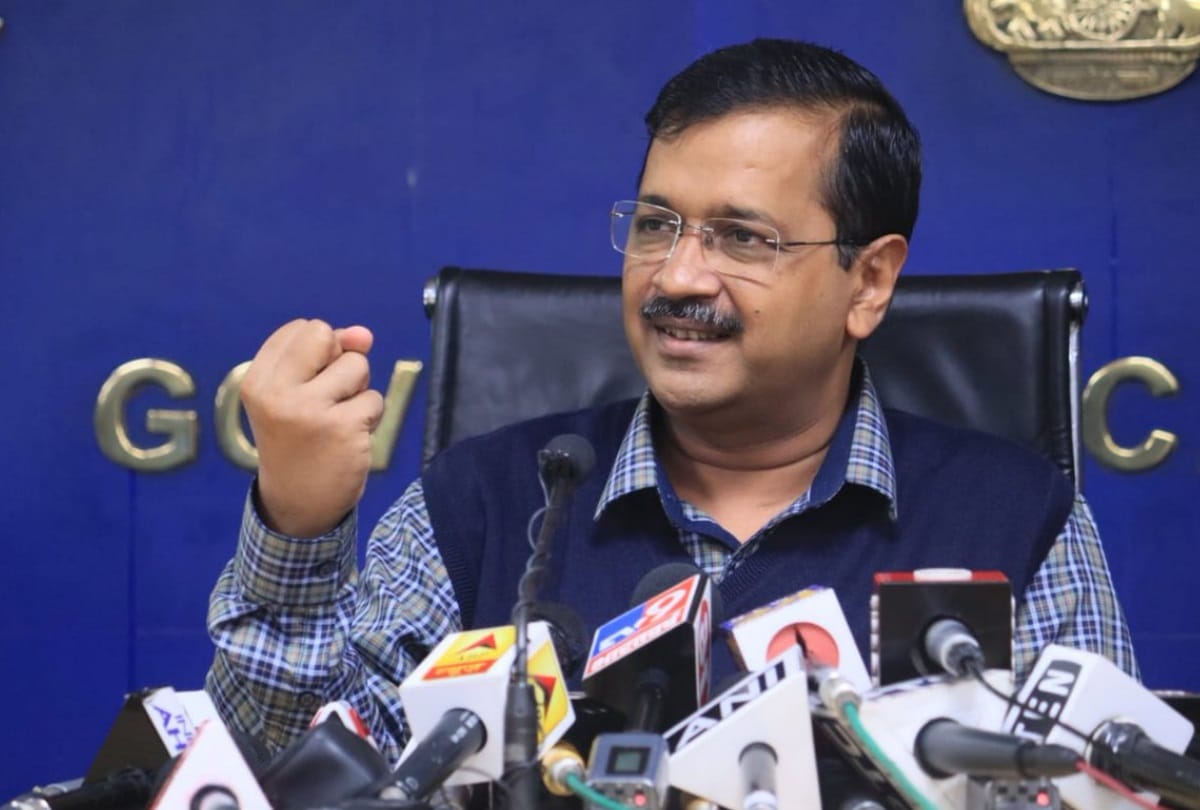kejriwal announces 5500 cctv camera installation 10 panic button in each dtc and cluster  bus