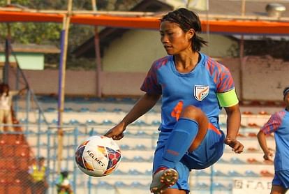 Football: एआईएफएफ ने तुर्की महिला कप के लिए 23 सदस्यीय टीम घोषित की, आशालता देवी को मिली कमान Football: AIFF announces 23-member squad for Turkish Women's Cup, Ashalata Devi gets command
