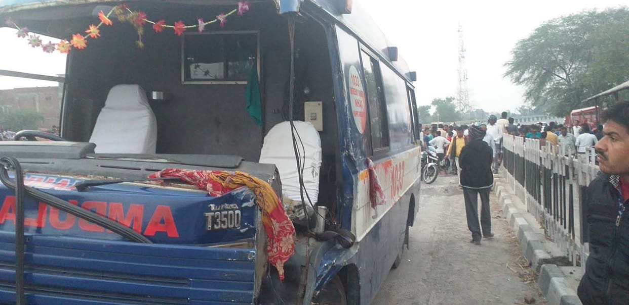 Nhai ambulence colaite on reling one died and one injured