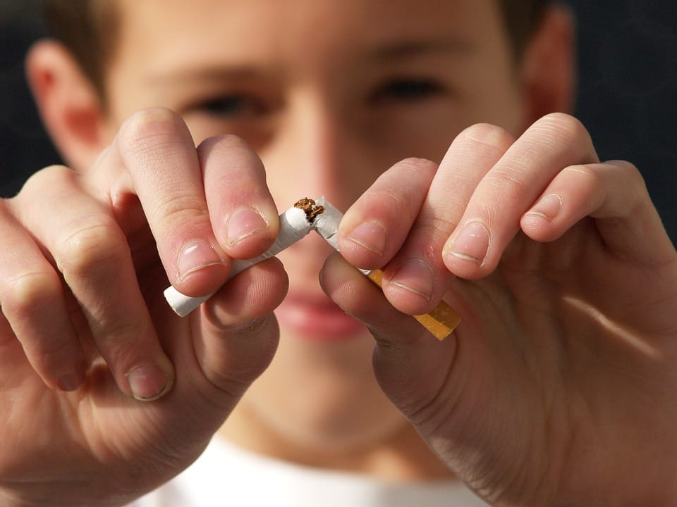 Cigarette addiction makes men impotent and women infertile