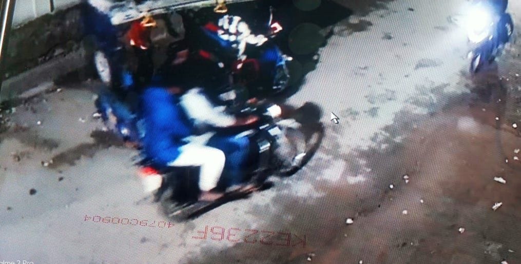 Drunken youths attacked Sepoy-Dewan