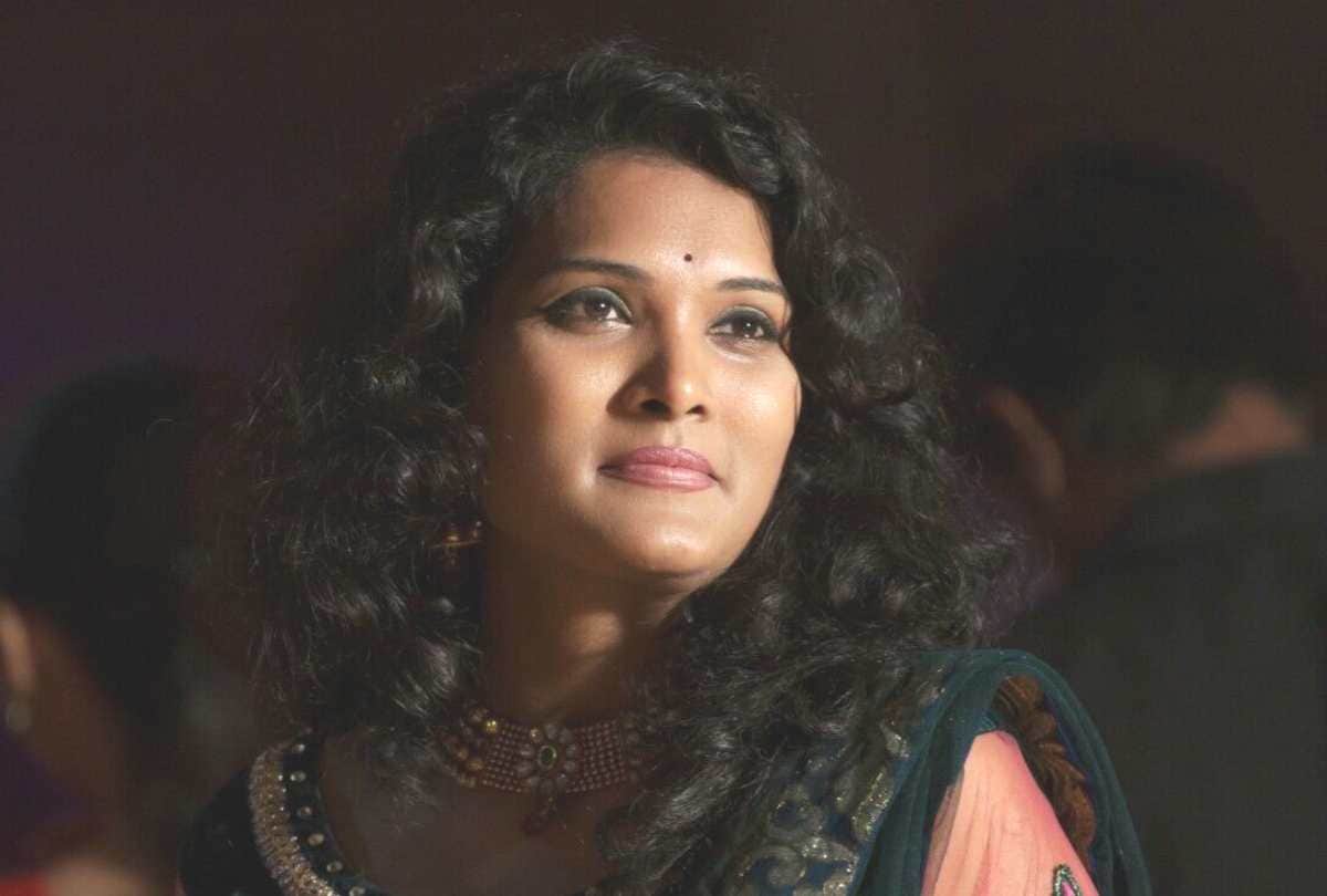 marathi singer geeta mali death in road accident husband injured