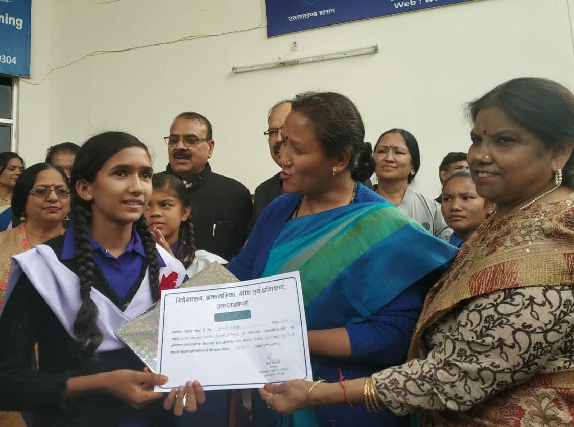 Anjali of Thandangoli honored at state level