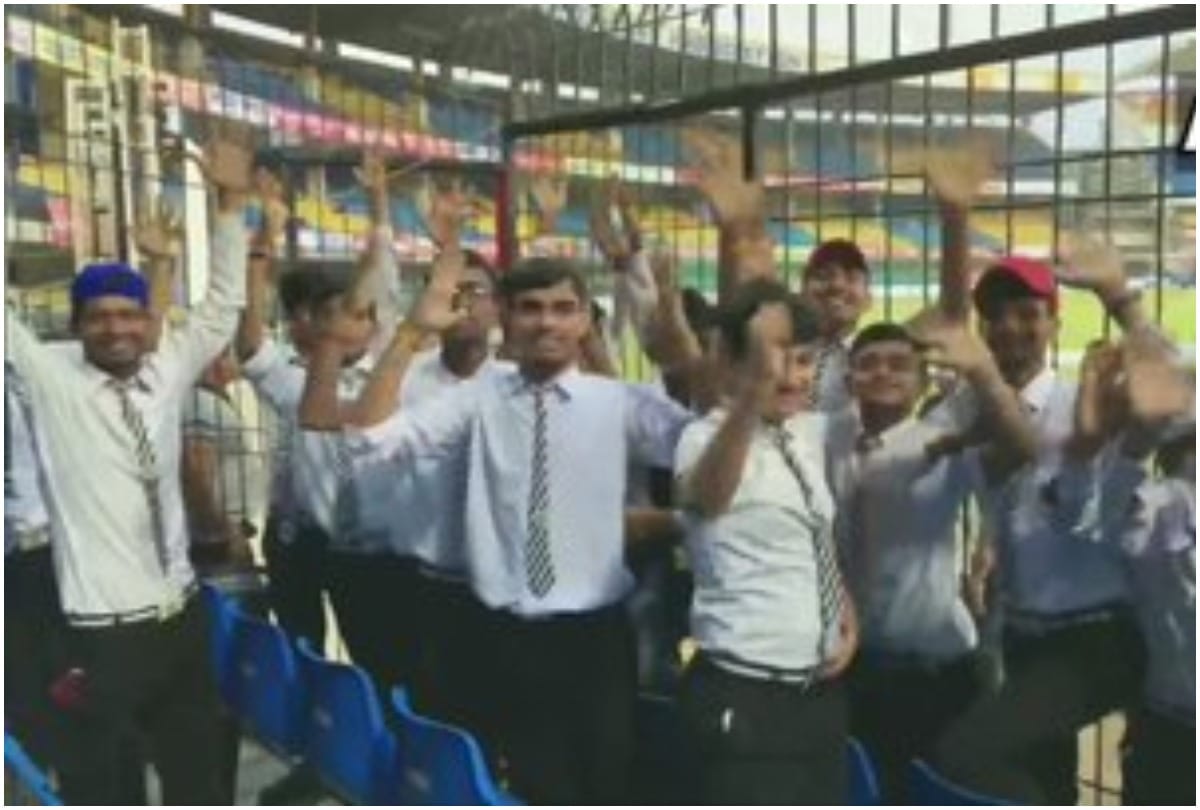 INDvBAN Mayank Agarwal met hearing and speech impaired children and Click Selfie in Indore