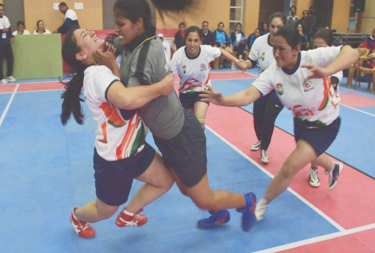 Himachal teams begin with win in Kabaddi, 40 teams from all over the country reach Shimla
