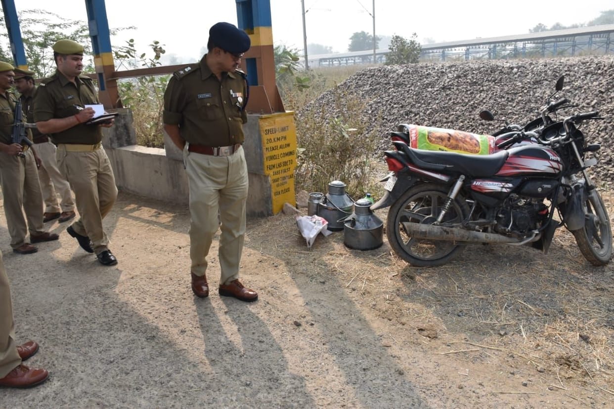 hamla kr chachere brother ko mari goli, gwaliar refar
