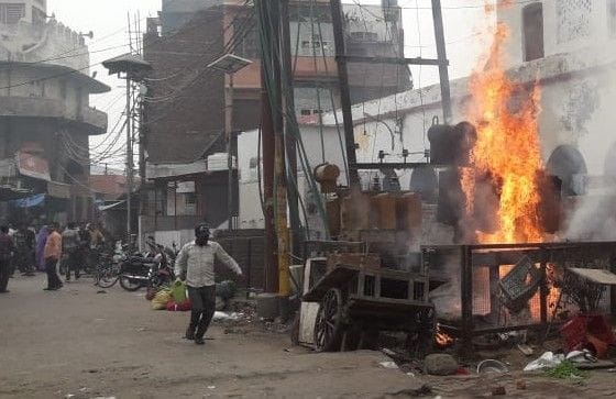 Hathras: Fire transformers burnt at city clock tower, fire engine controls