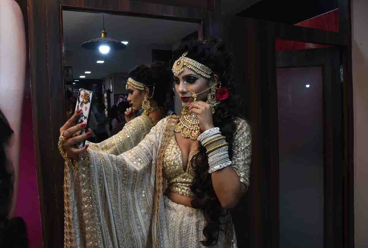 social media sensation ranu mandal talk about his life