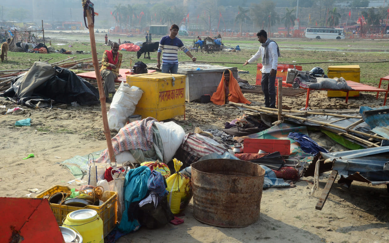 Prayagraj: Army removed more than 300 illegal occupations in the fair area, created a stir